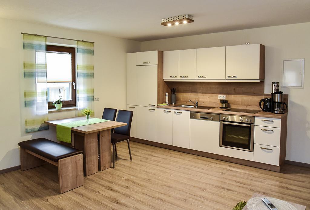 Landhotel Zum Adler Oberbechingen Екстериор снимка