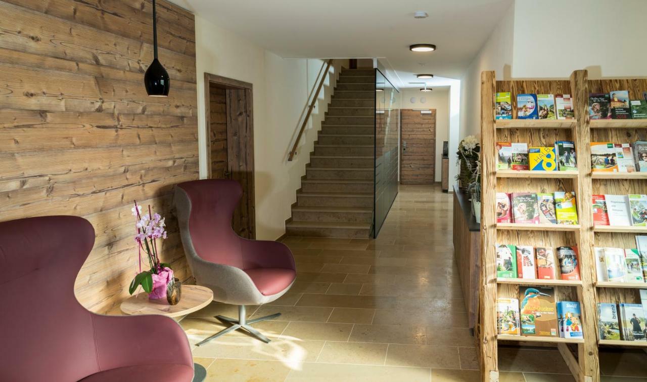 Landhotel Zum Adler Oberbechingen Екстериор снимка